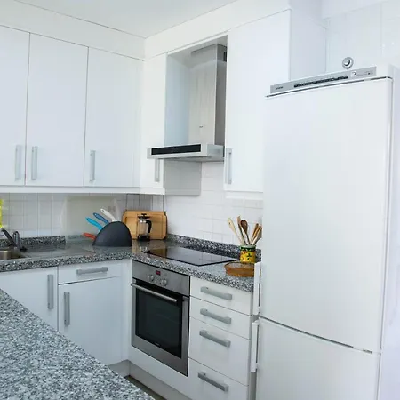 Apartment Vistas Al Mar Junto A La Playa 3d
