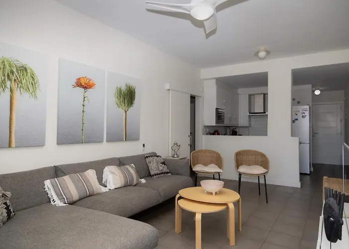 Vistas Al Mar Junto A La Playa 3d