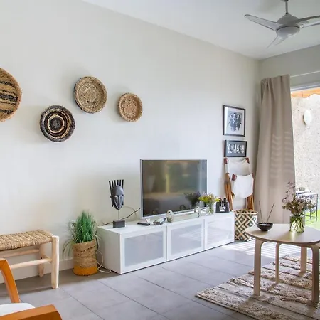 Vistas Al Mar Junto A La Playa 3d Poris de Abona