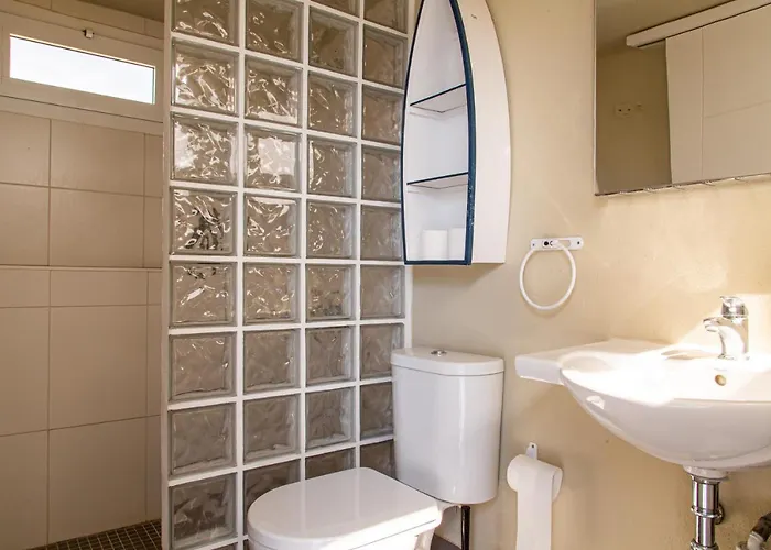 Apartment Vistas Al Mar Junto A La Playa 3d